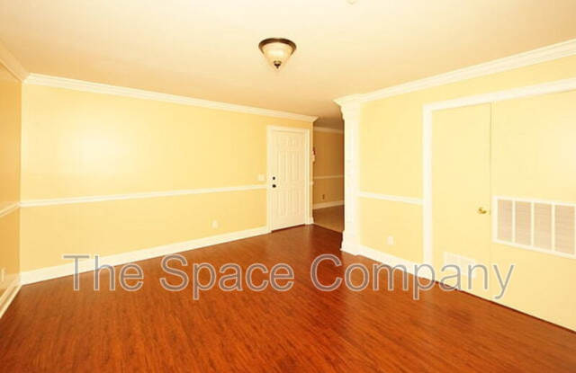 995 King Street photos photos