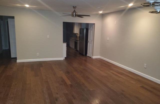 2363 Cross St NW Gallery 2