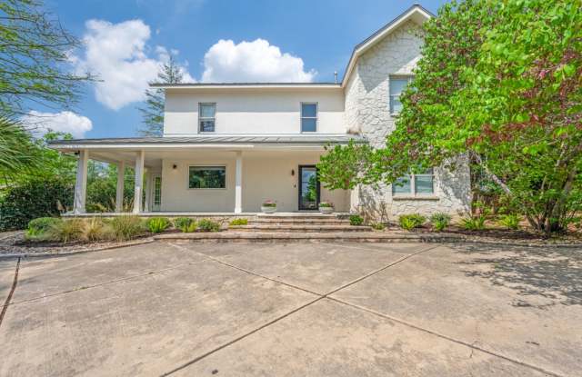 BEAUTIFUL TERRELL HILLS 5-BEDROOM HOME photos photos