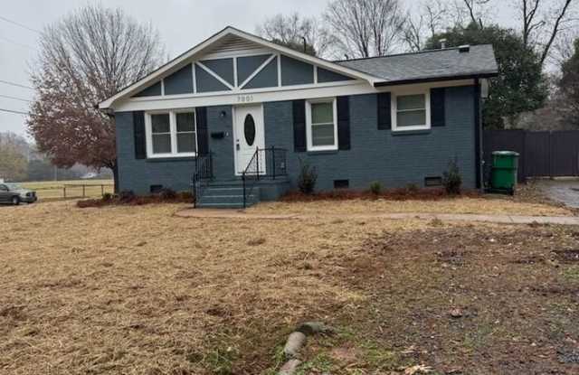 7001 Woodstream Drive - 7001 Woodstream Drive, Charlotte, NC 28210
