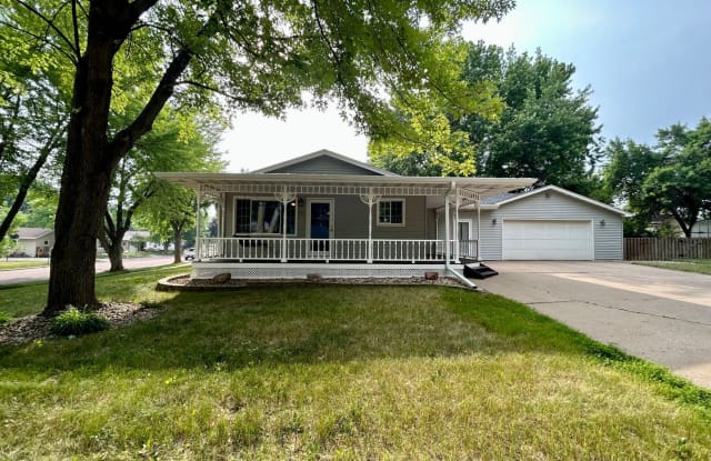1100 S Joliet Ave - 1100 South Joiliet Avenue, Sioux Falls, SD 57110