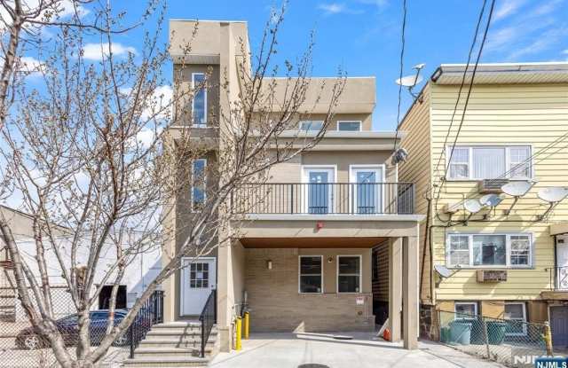 418 11th Street photos photos