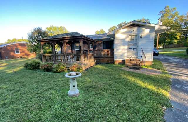 506 Laurel Hill Gallery 2