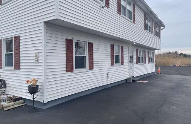 50 Vista Drive - 50 Vista Drive, East Haven, CT 06512