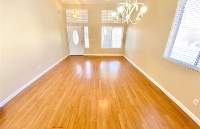 5828 Fern Gully Way Gallery 2