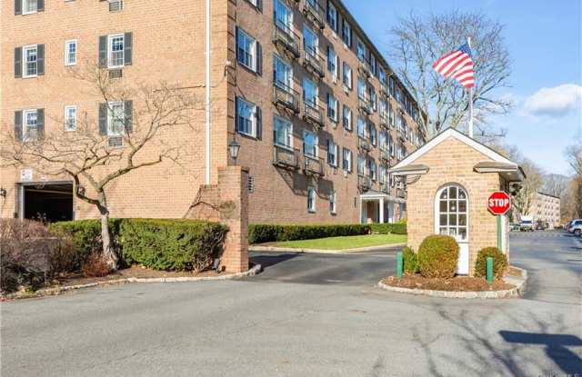 2 Consulate Drive - 2 Consulate Drive, Tuckahoe, NY 10707