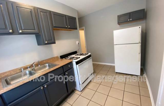 3725 W Grand Ave photos photos