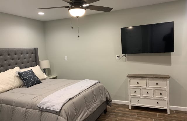 3945 Berkley Dr - B Gallery 3