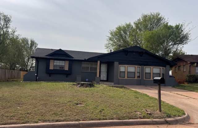 Newly remodeled 3 bed 1 bath garage conversion with monitored security! photos photos