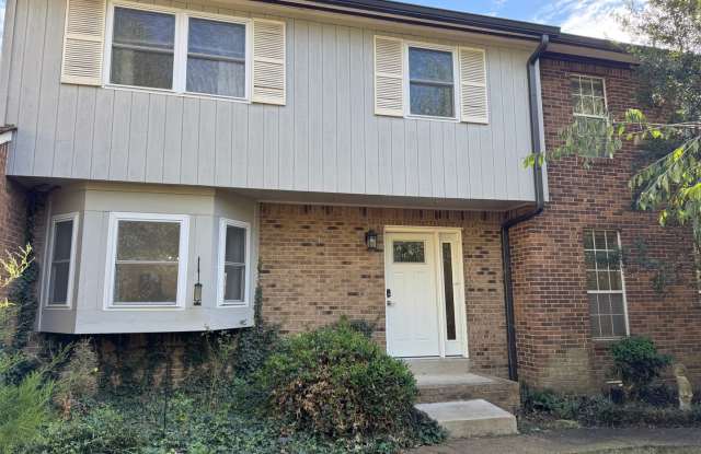 3BR Townhome in Nashville Gallery 1