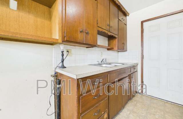 2952 S Bunker Hill Drive Gallery 3