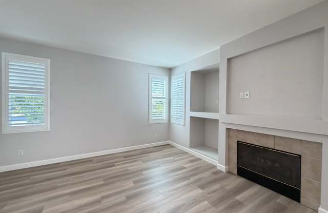 Beautiful 3BR Home in Gated Eastlake Greens Community! Gallery 1