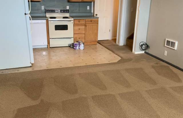 350 Bare Street - 3 photos photos