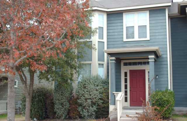3 bedroom townhome - Don't miss out! photos photos