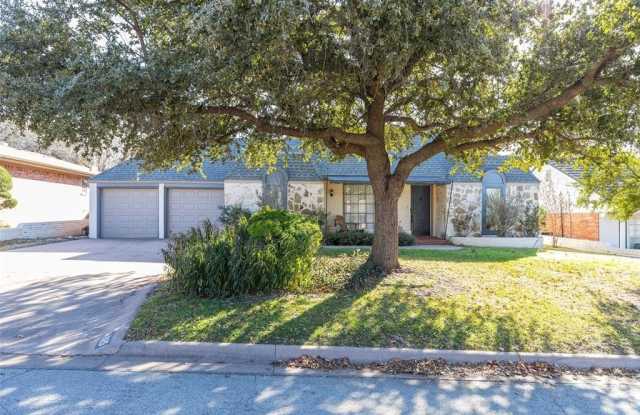 825 Milford Street - 825 Milford Street, Abilene, TX 79601