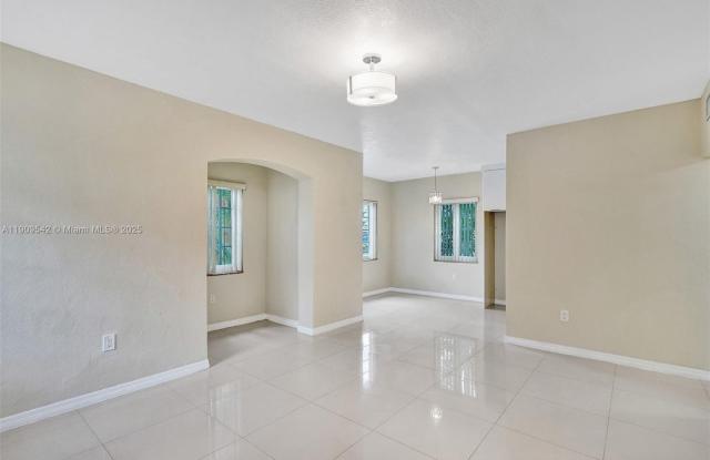 1199 Marseille Dr photos photos