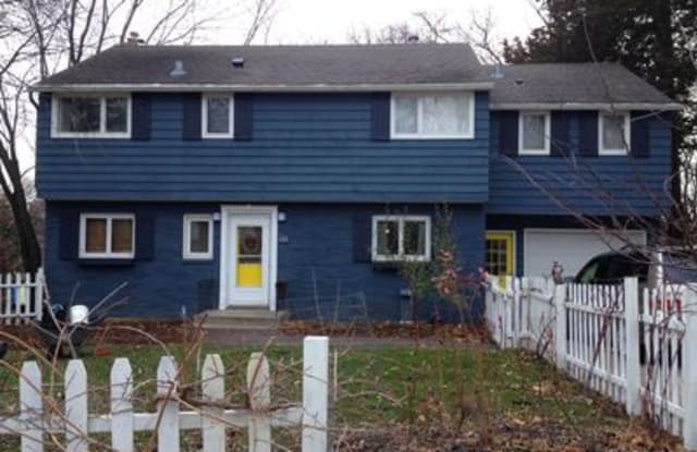 1201 6th St Sw - 1201 6th Street Southwest, Rochester, MN 55902