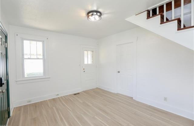 768 Mayfield Avenue Gallery 3