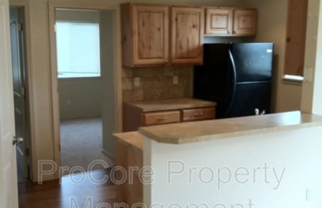 1930 E Shortline Dr - 1930 East Shortline Drive, Nampa, ID 83687
