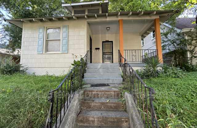 1043 Philadelphia St photos photos
