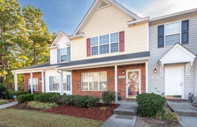 Super Townhouse with 2 MASTER BEDROOMS! photos photos