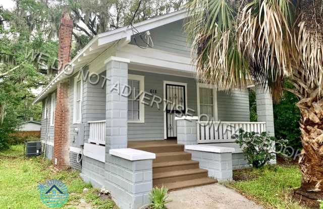 Lovely 2 bedroom / 1 bathroom home now available for rent! - 618 Long Branch Boulevard, Jacksonville, FL 32206