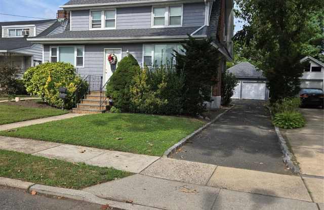 72 Pearsall Avenue photos photos