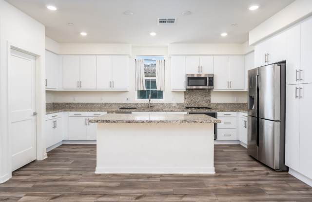 8276 Traveller St. photos photos