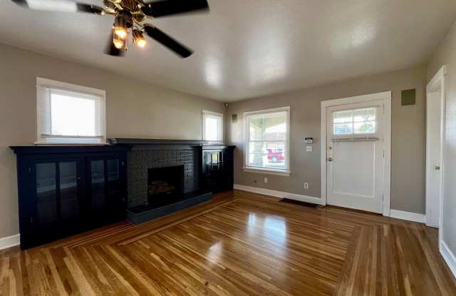 Move in special- $200 off first month's rent! Gallery 1