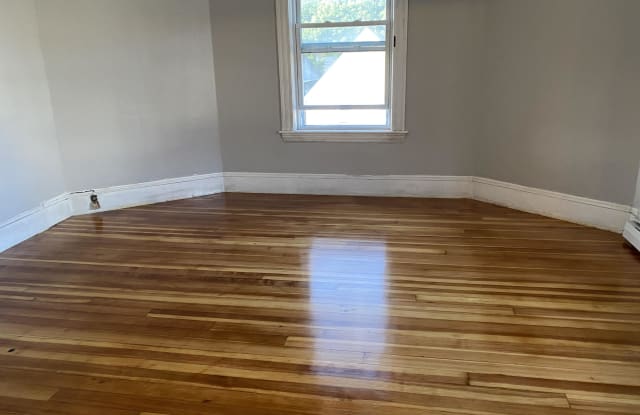 192 University Avenue - 3rd photos photos