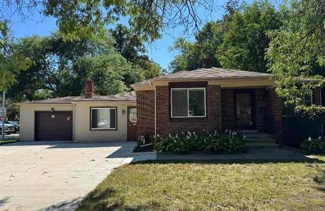 20666 Eastwood Drive Gallery 1