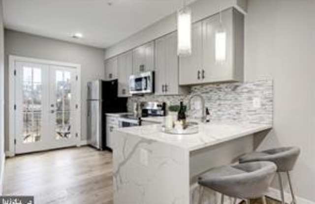 1040 BLADENSBURG ROAD NE photos photos