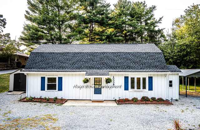 3 BR Single Family Home In Country Setting photos photos