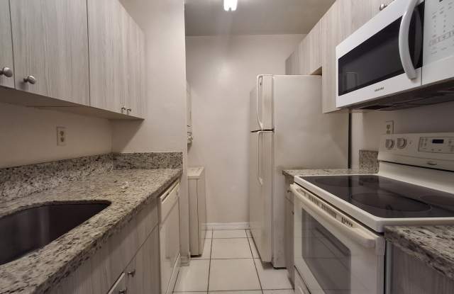 11506 Royal Palm Boulevard Gallery 3