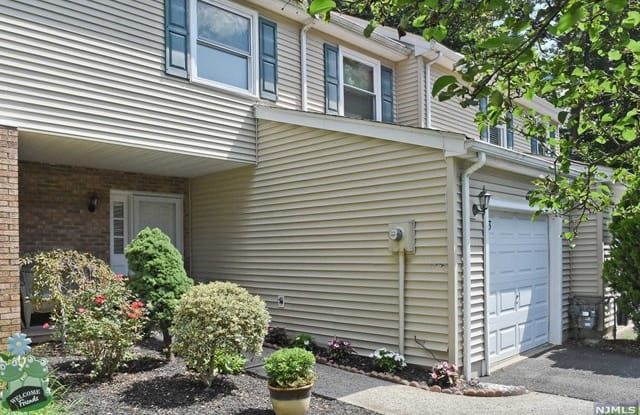 113 Saratoga Square - 113 Saratoga Square, Passaic County, NJ 07470