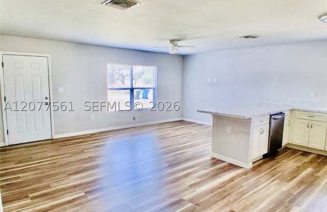 1211 Ramona Avenue Gallery 3