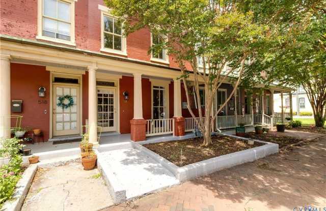 Historic Jackson Ward Charmer with Private Fenced Yard Gallery 1