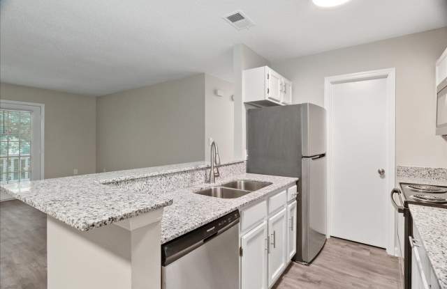 2 Bed/2 Bath under New Ownership! photos photos