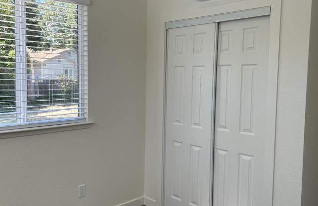 5228 Marconi Avenue - 5230 Gallery 4
