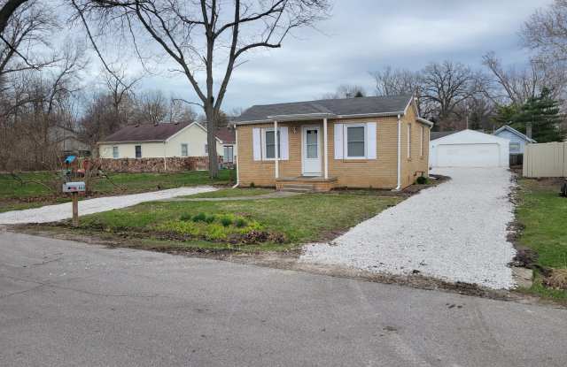 1860 South Shore Boulevard - 1860 South Shore Boulevard, Oregon, OH 43616