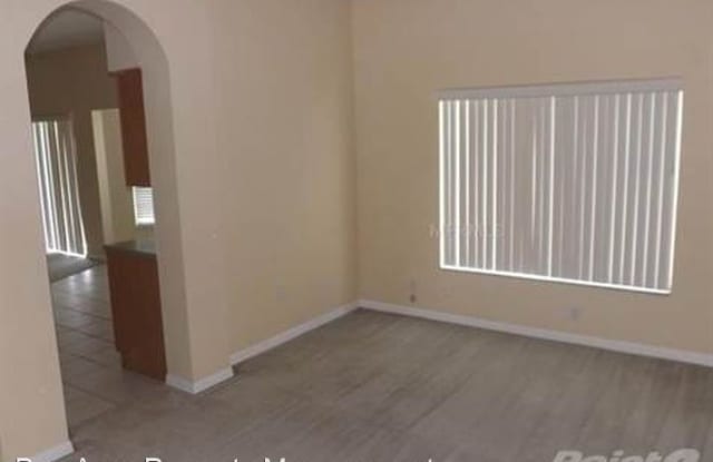 18176 Sandy Pointe Dr. Gallery 4