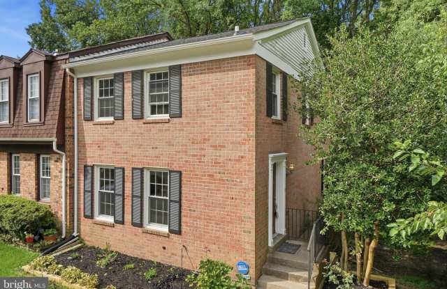 8562 TYROLEAN Way Gallery 1