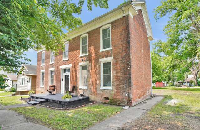 521 E Water St photos photos