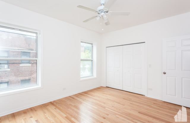 1050 W Catalpa Ave photos photos