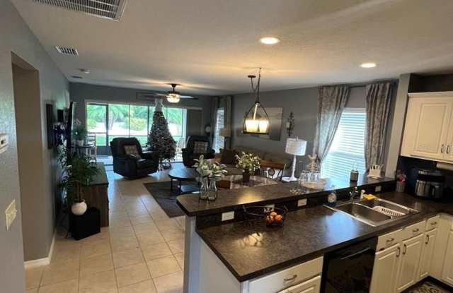 4500 TURNBERRY Lane Gallery 4
