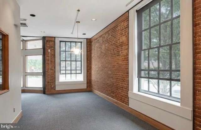 101 E MAIN Street E Gallery 3