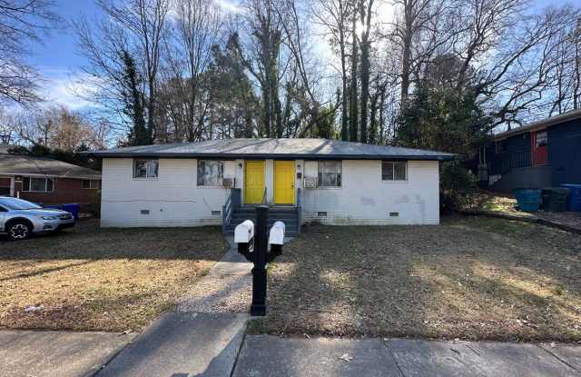 Charming 2BR Duplex in Durham’s Lakewood District photos photos