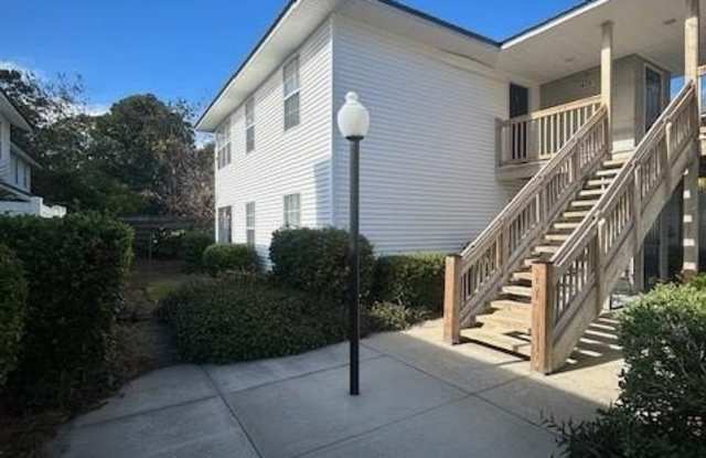 806 W Island Square photos photos