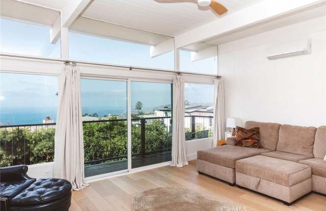989 La Mirada photos photos