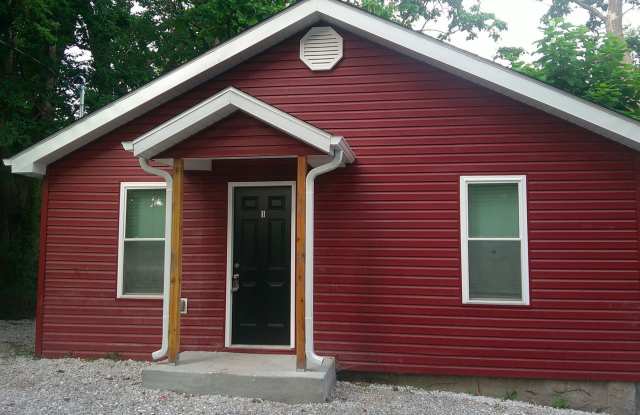 Fully Remodeled 2 Bed 1 Bath House photos photos